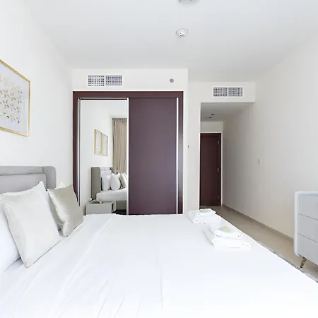 High Floor Elegance,Prime Location-Close To Tram Dubai Exterior foto